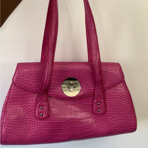 Hot Pink Retro Handbag / Silver Hardware / Perfect Condition - Picture 4 of 5